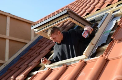 Pose de fenêtres de toit Velux à Fussy